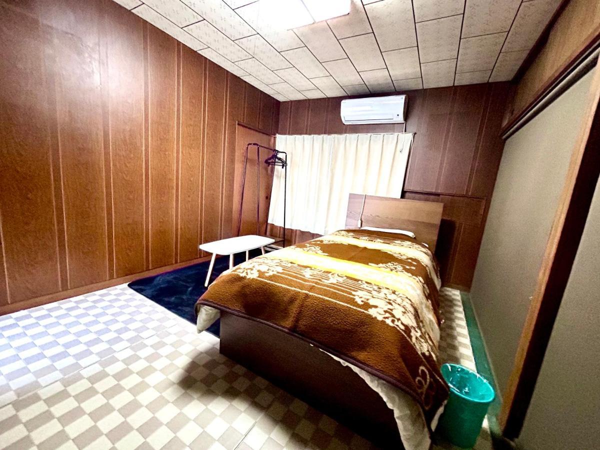 四国旅行のhub拠点 古民家ゲストハウス Heso Camp Miyoshi  Exterior foto